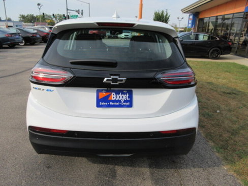 Used 2023 Chevrolet Bolt LT w/ Infotainment Package image 4