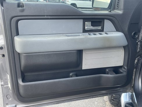 Used 2014 Ford F150 XLT w/ Equipment Group 302A Luxury image 10