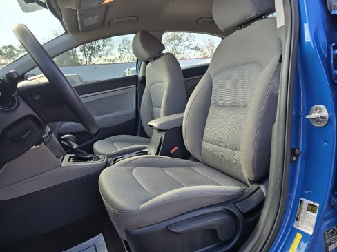 Used 2017 Hyundai Elantra SE w/ Cargo Package image 11