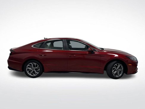 Used 2023 Hyundai Sonata SEL image 2