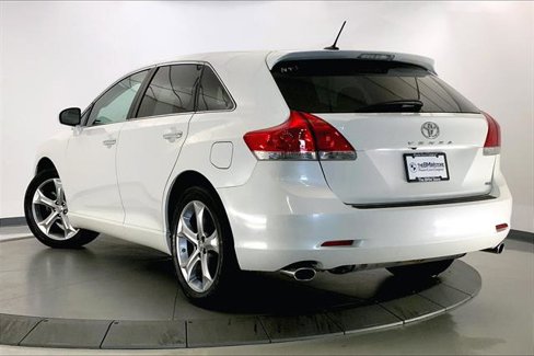 Used 2010 Toyota Venza AWD image 10