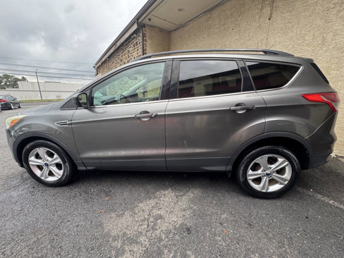 Used 2014 Ford Escape SE w/ Equipment Group 201A image 3