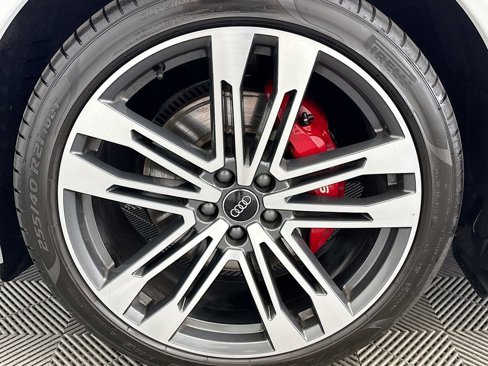 Used 2020 Audi SQ5 Premium Plus w/ Premium Plus Package image 29