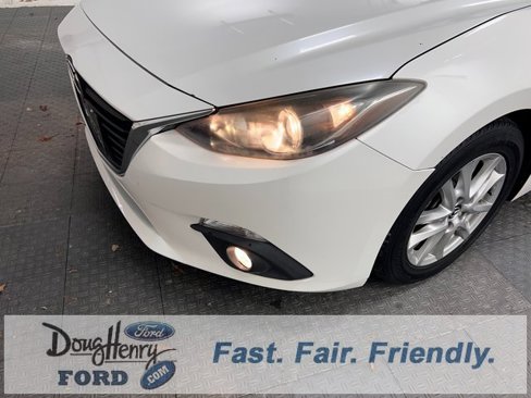 Used 2016 MAZDA MAZDA3 i Touring image 10