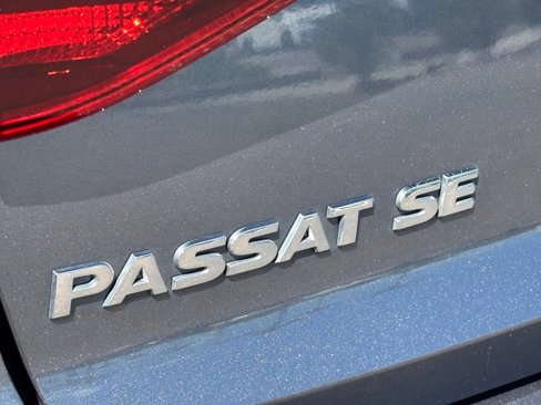 Used 2017 Volkswagen Passat 1.8T SE image 18