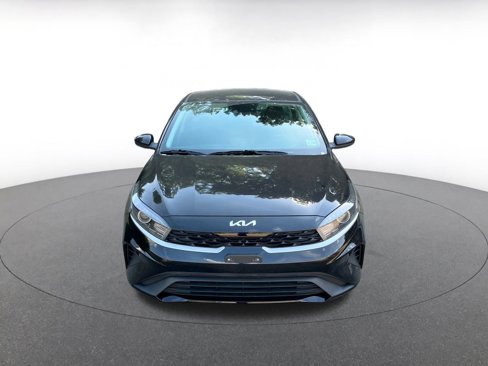 Used 2024 Kia Forte LXS image 3