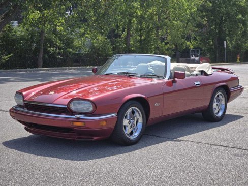 Used 1995 Jaguar XJS V12 Convertible image 2