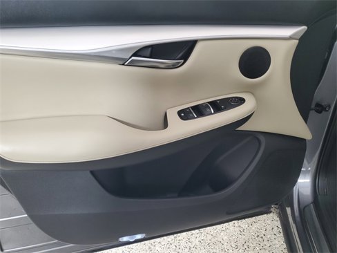 Used 2019 INFINITI QX50 Essential w/ Proassist Package image 18