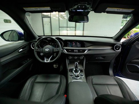 Used 2022 Alfa Romeo Stelvio Ti image 17