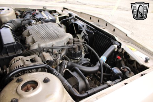 Used 1989 Chrysler New Yorker image 9