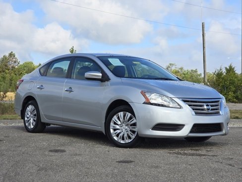 Used 2015 Nissan Sentra S image 2