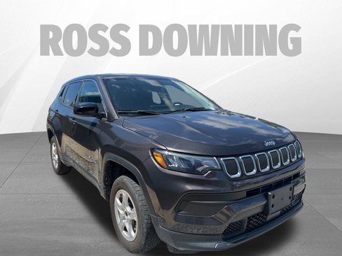 Used 2022 Jeep Compass Sport image 3