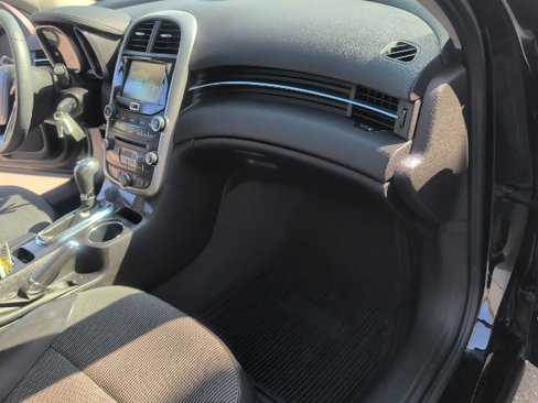 Used 2016 Chevrolet Malibu LT w/ Power Convenience Package image 34