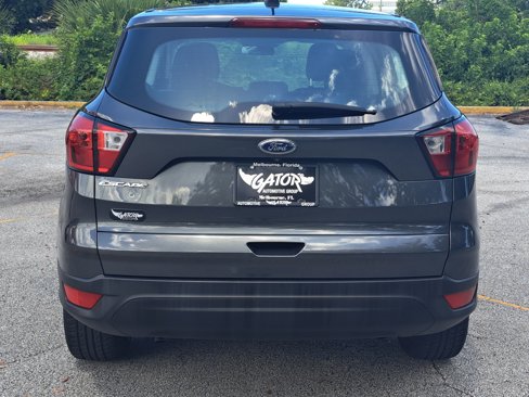 Used 2019 Ford Escape S image 5