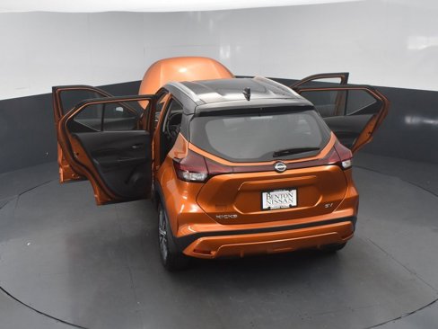 Used 2023 Nissan Kicks SV image 22