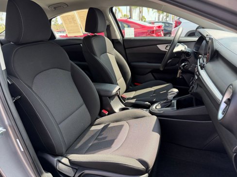 Used 2024 Kia Forte LXS image 34