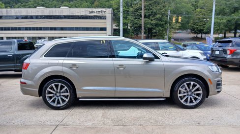 Used 2017 Audi Q7 3.0T Prestige w/ Prestige Package image 8