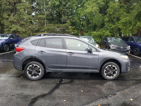 Certified 2022 Subaru Crosstrek 2.0i Premium image 2