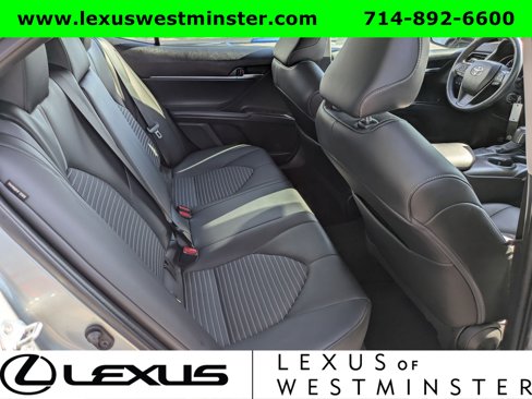 Used 2022 Toyota Camry SE image 7