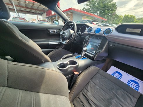 Used 2015 Ford Mustang Coupe image 10