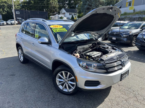 Used 2017 Volkswagen Tiguan Wolfsburg Edition image 30