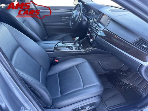 Used 2016 BMW 535i xDrive Sedan w/ Driver Assistance Package image 17