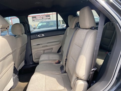 Used 2013 Ford Explorer FWD image 18