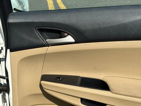 Used 2012 Honda Accord SE image 21