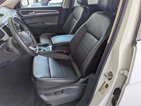 Certified 2023 Volkswagen Atlas SE w/ Black Wheel Package image 12