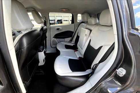Used 2020 Jeep Compass Limited image 17