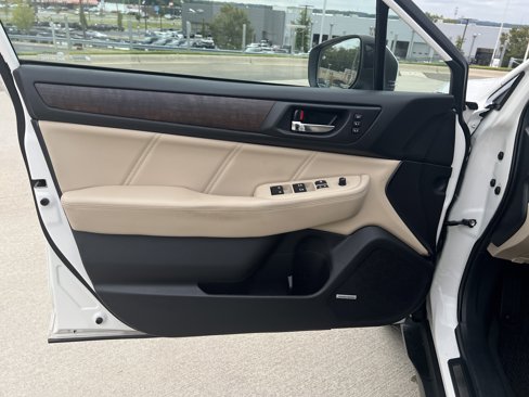 Used 2019 Subaru Outback 2.5i Limited image 14