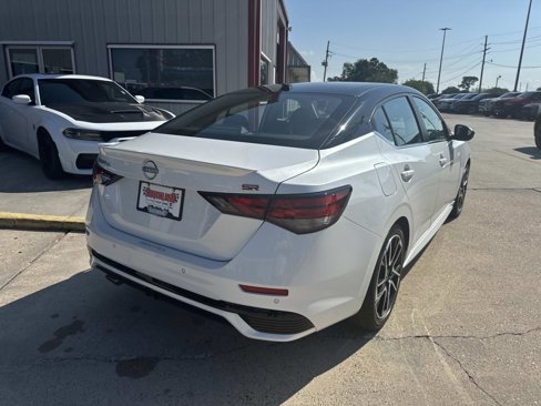Used 2024 Nissan Sentra SR w/ SR Premium Package image 7