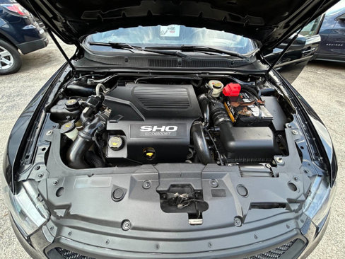 Used 2017 Ford Taurus SHO w/ Sho Performance Package image 15
