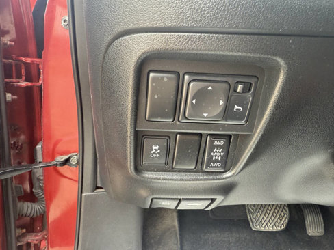 Used 2015 Nissan Juke SV image 20