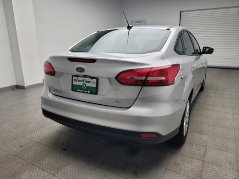Used 2018 Ford Focus SE w/ Cold Weather Package image 7