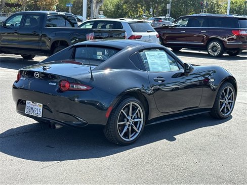 Used 2017 MAZDA MX-5 Miata RF Grand Touring image 6