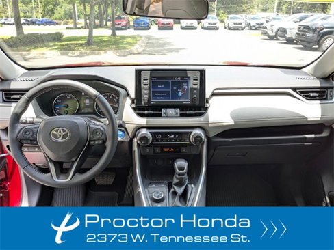 Used 2022 Toyota RAV4 XLE Premium image 16