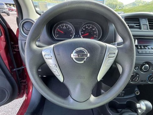 Used 2018 Nissan Versa SV image 15