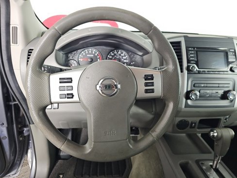 Used 2017 Nissan Frontier SV image 14