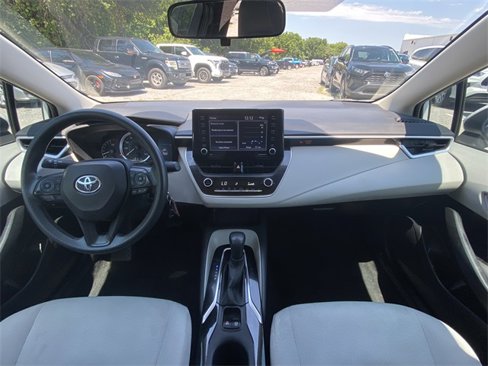 Used 2022 Toyota Corolla LE w/ Carpet Mat Package (TMS) image 17