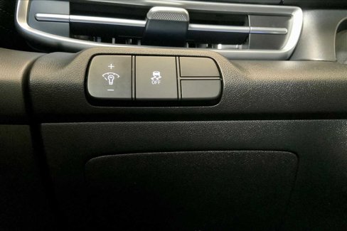 Used 2024 Hyundai Elantra SEL image 32