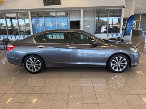 Used 2014 Honda Accord Sport image 2