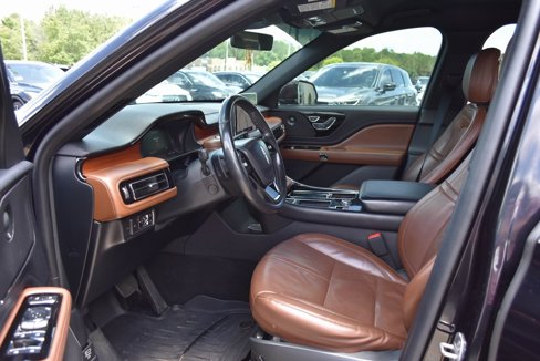 Used 2020 Lincoln Aviator Reserve w/ Elements Package Plus image 34