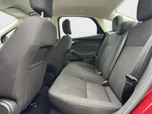 Used 2017 Ford Focus SE image 22