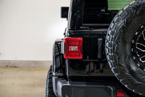 Used 2021 Jeep Wrangler Unlimited Rubicon image 32