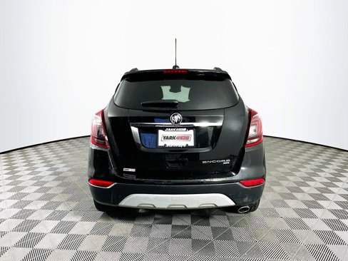 Used 2022 Buick Encore Preferred image 9