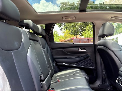 Used 2023 Hyundai Santa Fe SEL w/ Premium Package image 15