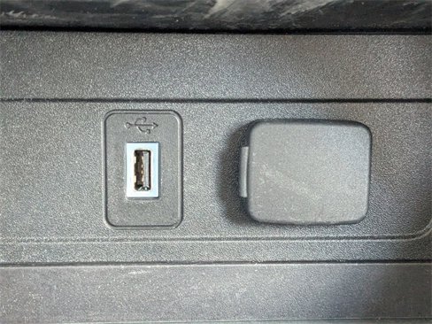 Used 2017 Ford Escape Titanium image 22