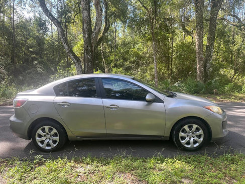 Used 2013 MAZDA MAZDA3 i Sport image 2