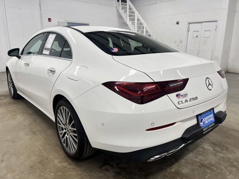 Used 2025 Mercedes-Benz CLA 250 image 6